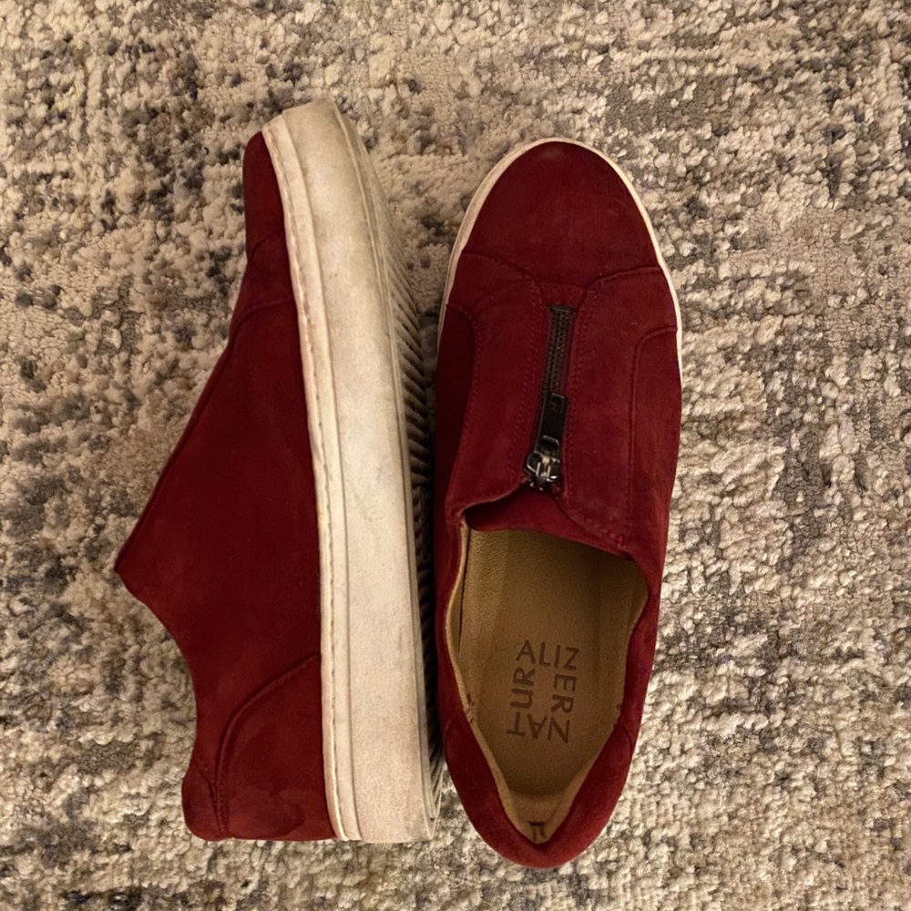 Naturalizer Women's Cyan Zip Up Sneaker Red Suede